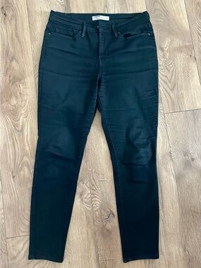Levis Signature Denim Black mid-Rise Skinny Jeans - Women's